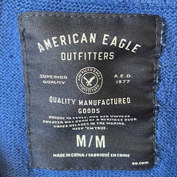 American Eagle Sweater - Picture 3 of 3